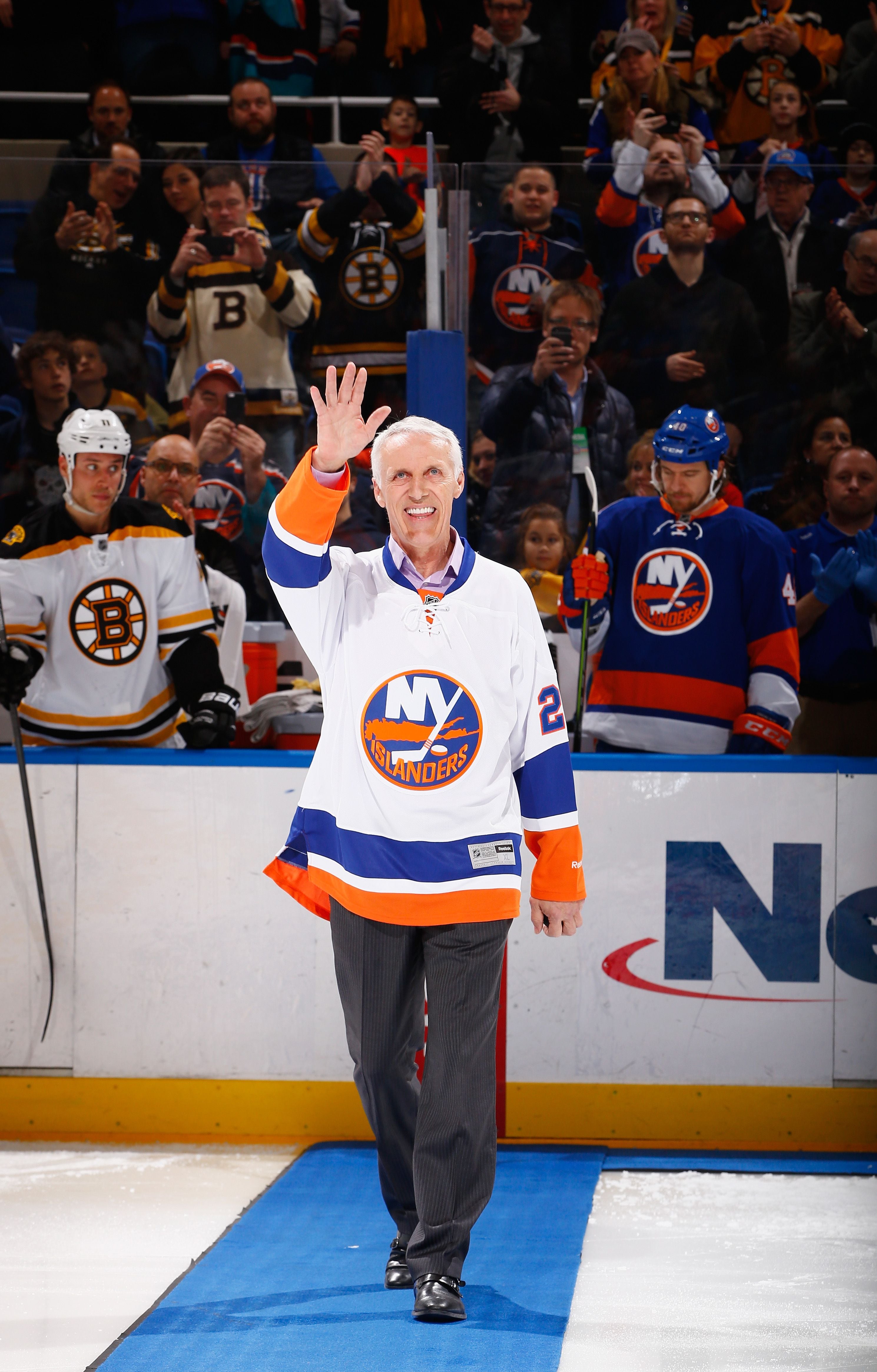 Mike Bossy, Islanders great, 4-time Cup champion, dies at 65
