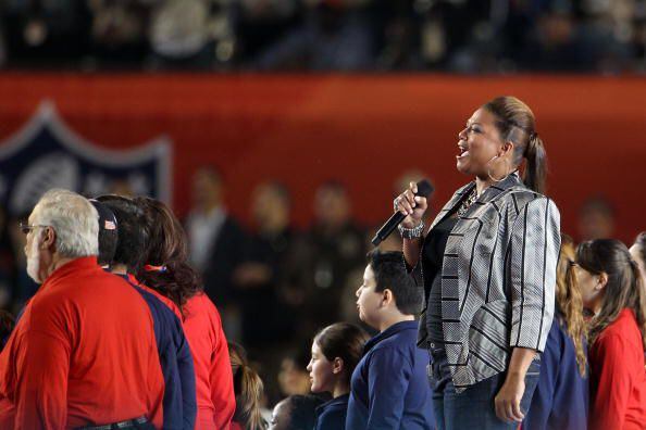 Queen Latifah Performs Stunning National Anthem Rendition at Giants-Cowboys  Game