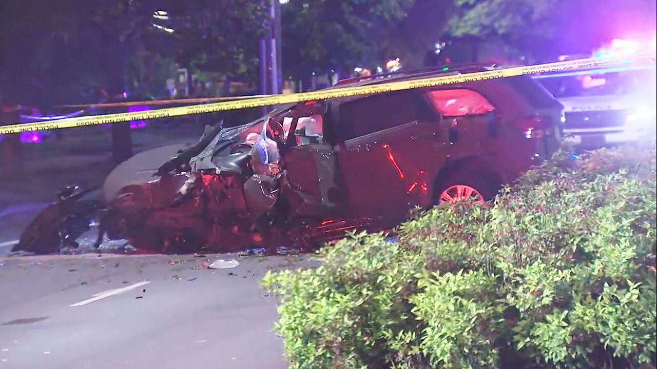 Deadly crash blocks Central Avenue for hours in east Charlotte