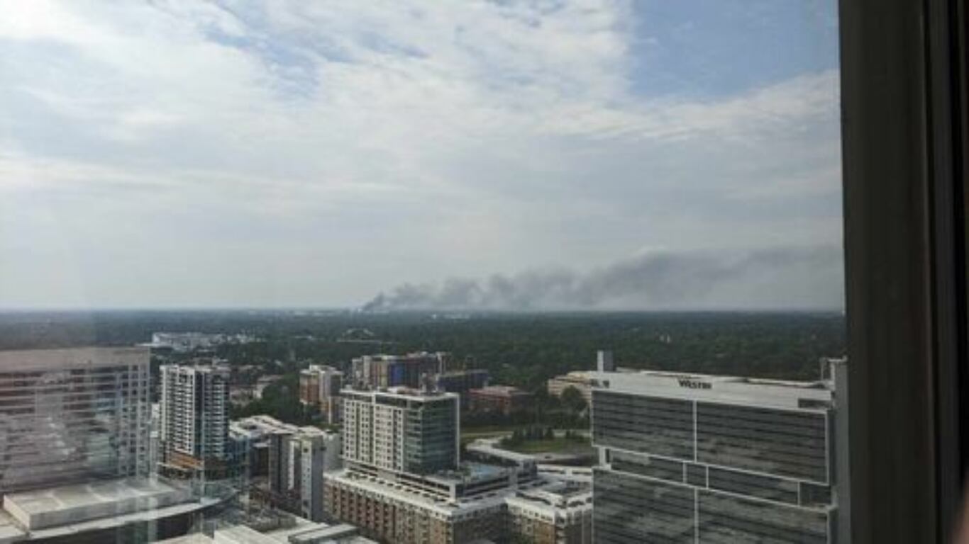 Deadly fire breaks out at construction site in SouthPark area of Charlotte  – WSOC TV