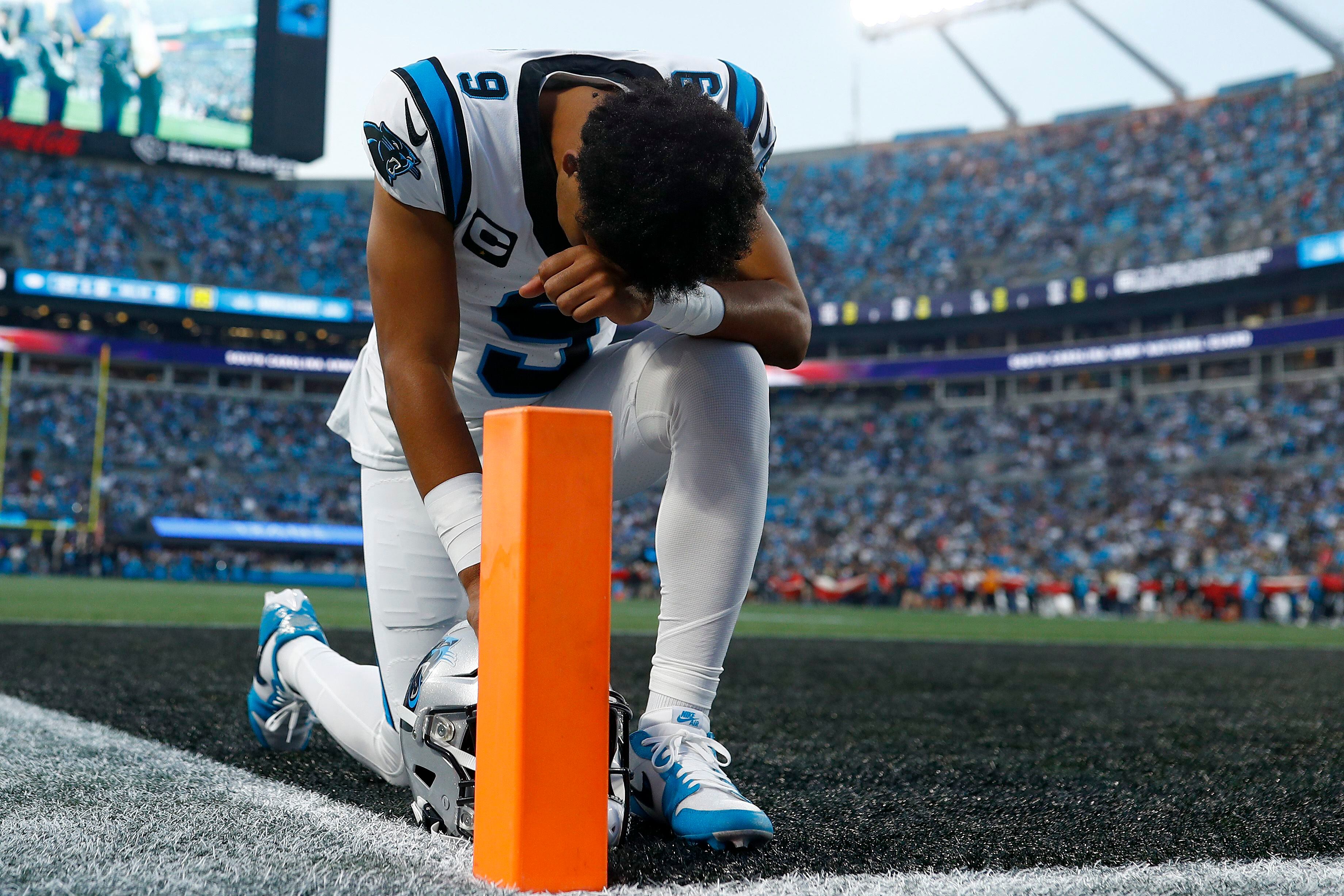 Carolina Panthers Vs. New Orleans Saints. Fans Support On NFL Game.  Silhouette Of Supporters, Big Screen With Two Rivals In Background. Stock  Photo, Picture and Royalty Free Image. Image 151159294.