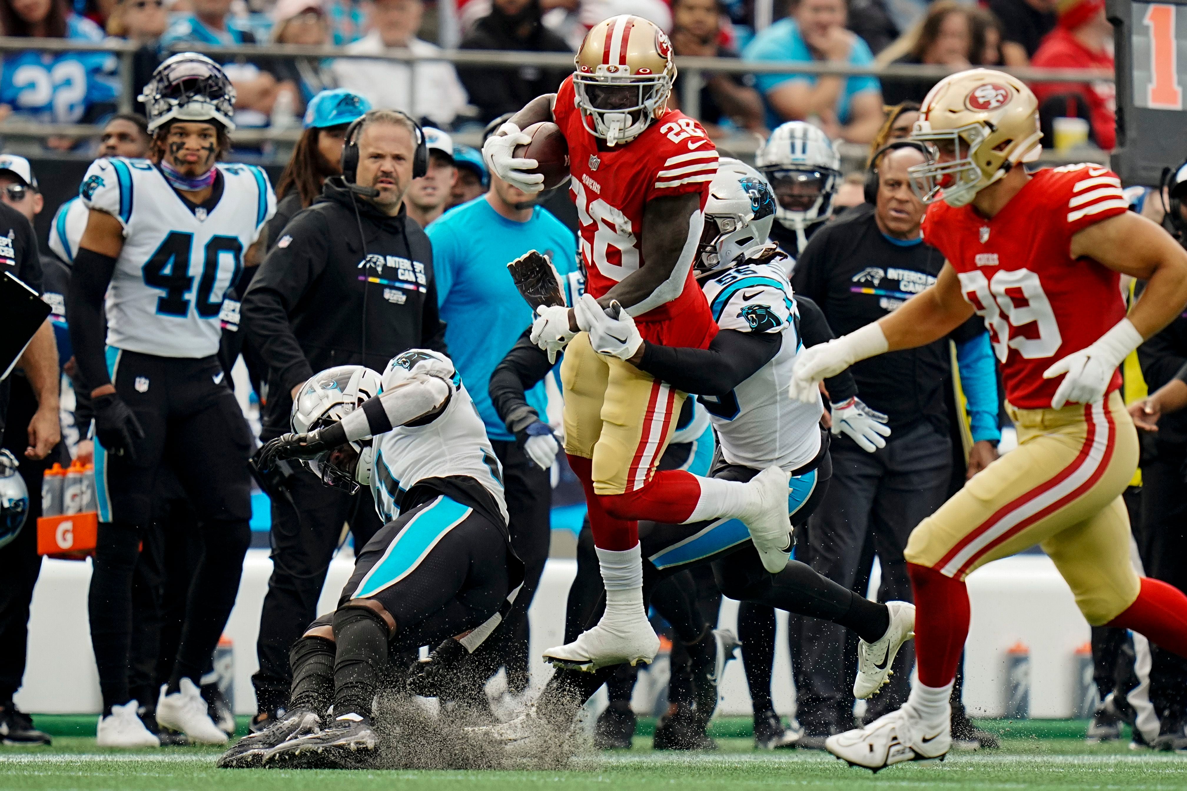 PHOTOS: San Francisco 49ers defeat Carolina Panthers, 37-15 – WSOC TV