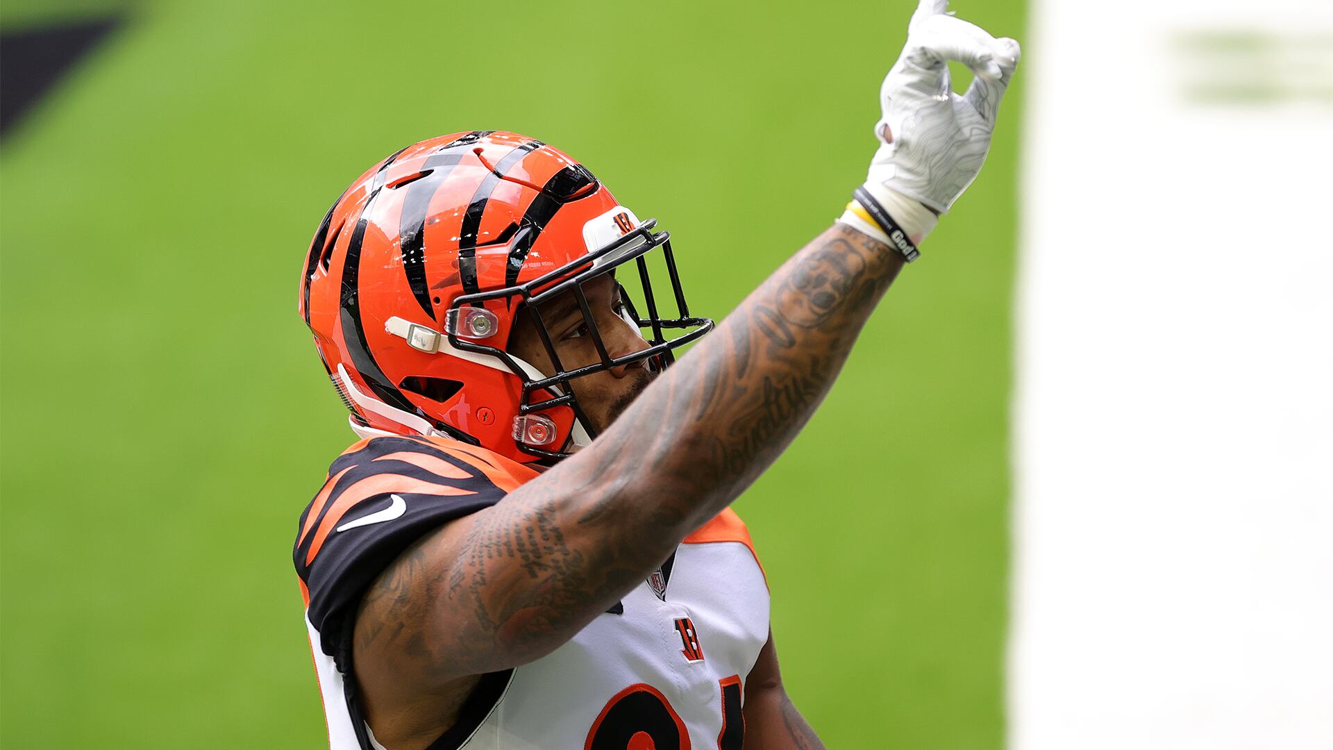 Bengals safety Vonn Bell signing with Panthers: Report 