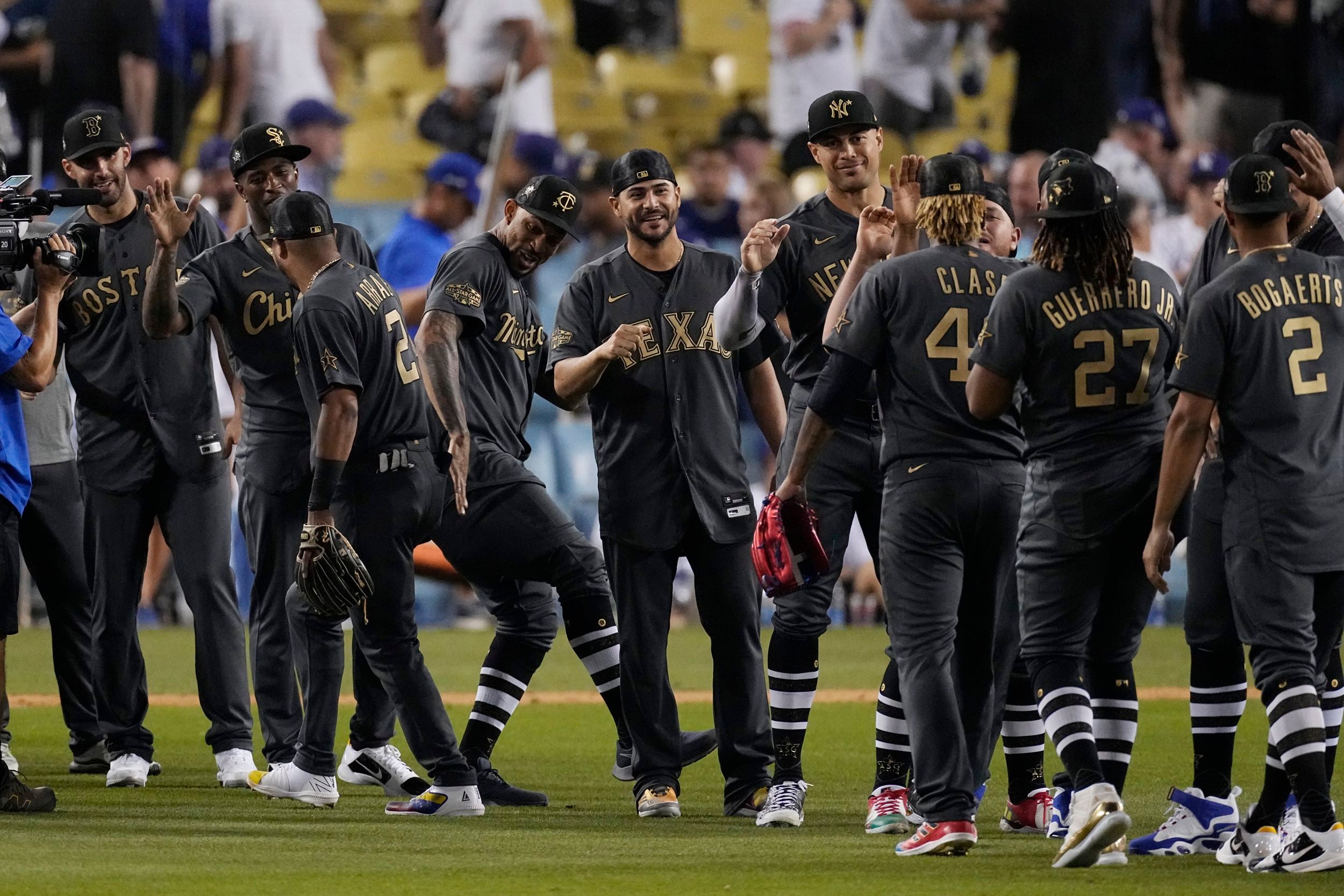 Yankees' Nestor Cortes Proposed to Girlfriend After MLB All-Star Game