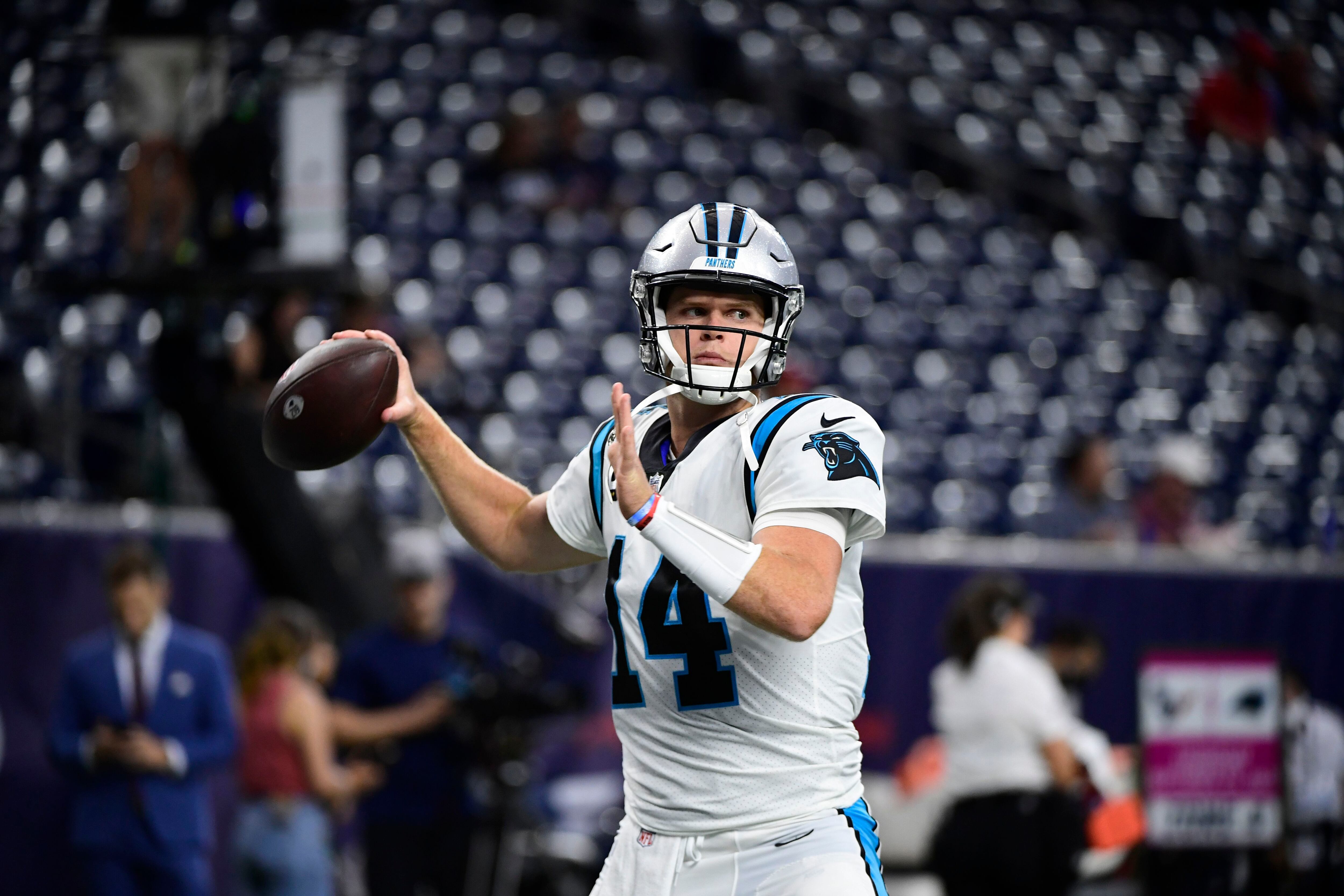 Panthers lose Christian McCaffrey, 1st-round rookie CB Jaycee Horn to  injury vs. Texans