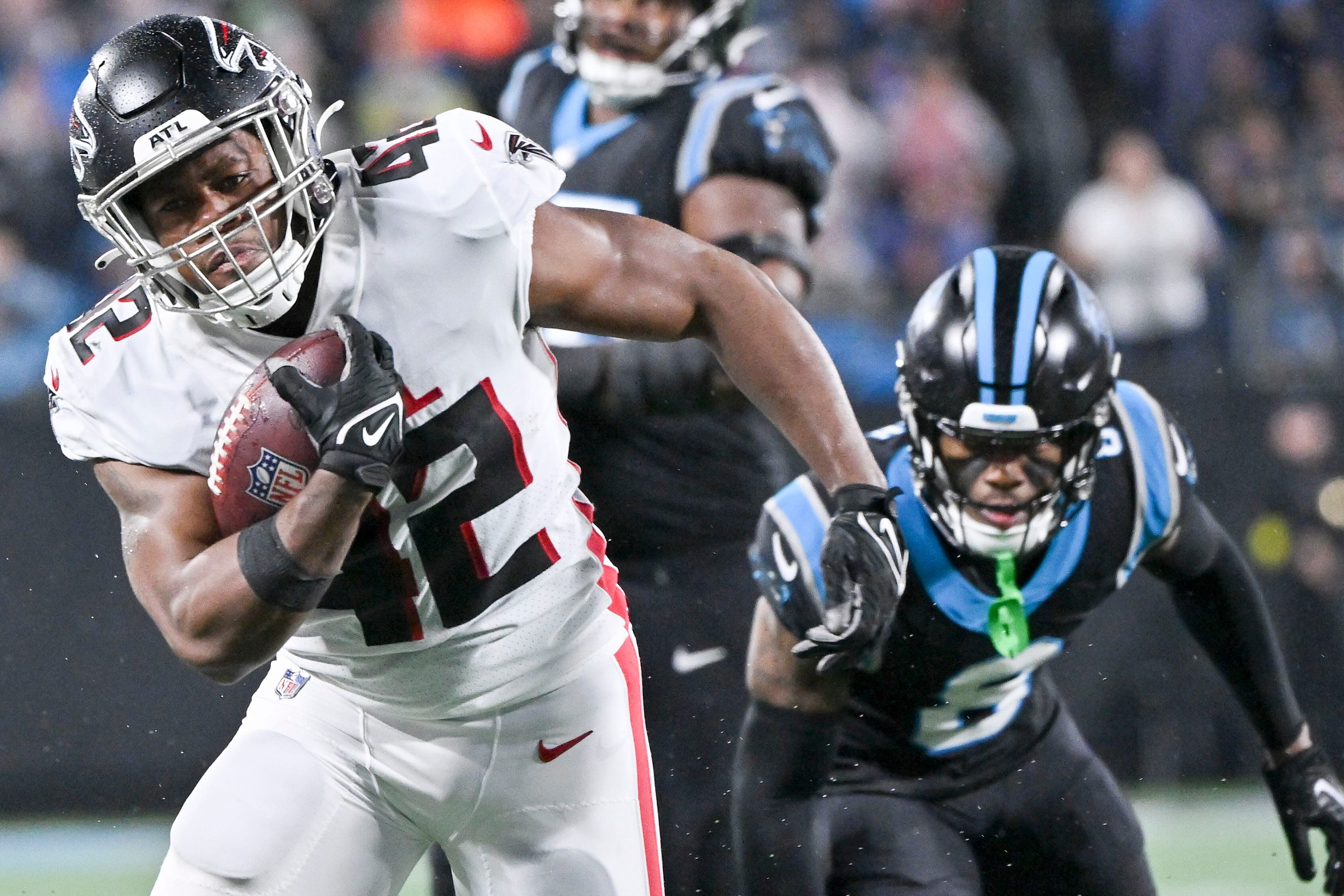 Carolina gets revenge: beats Atlanta 25-15, first home win vs. Falcons  since 2017