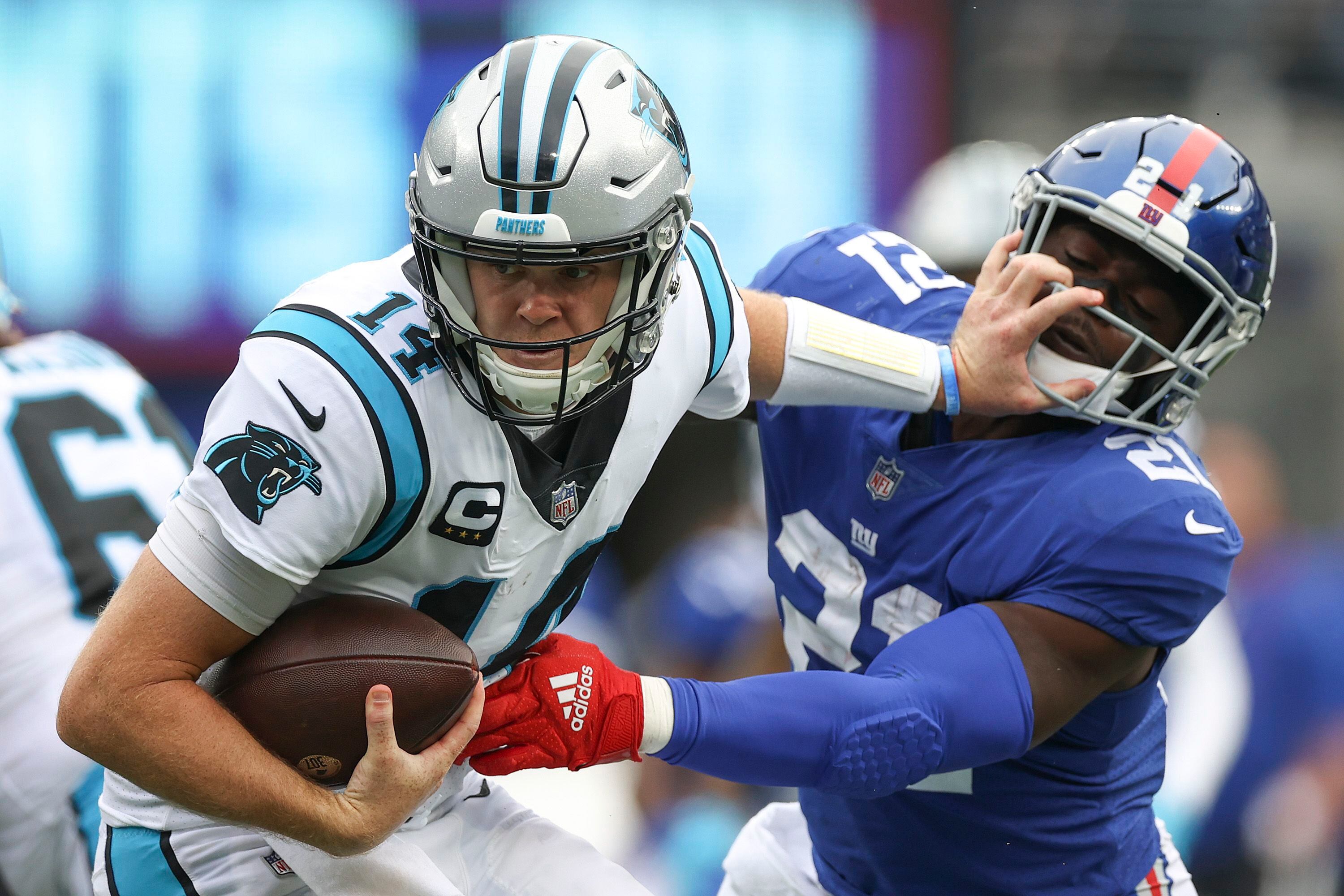 Jones Passing And Catching, Giants D Spark Win Over Panthers