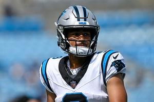 Panthers' Bryce Young limited to 21 yards in preseason debut as Jets win  27-0 without Aaron Rodgers - ABC7 New York