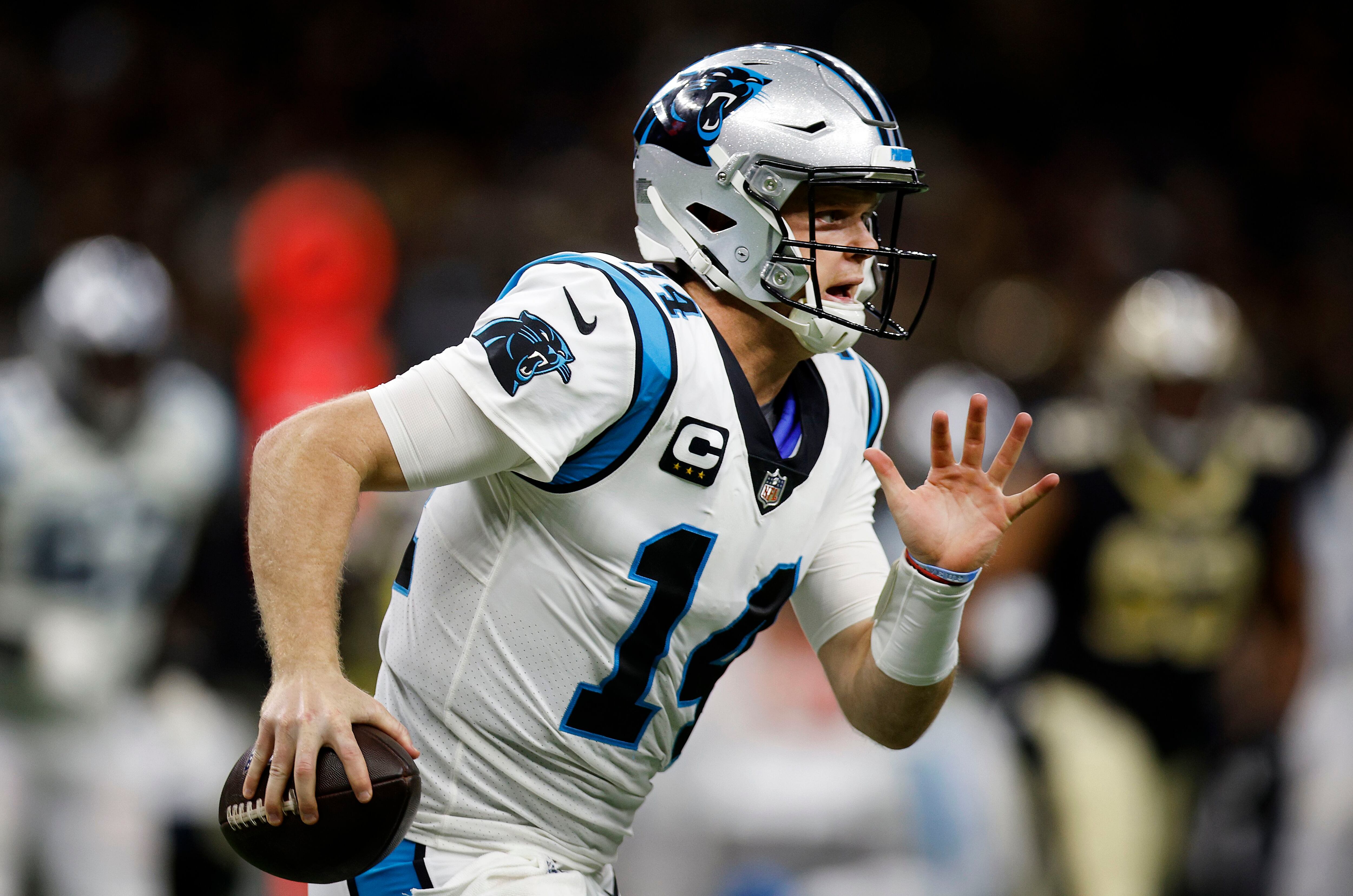 Panthers' QB change provides only a brief spark, not a win