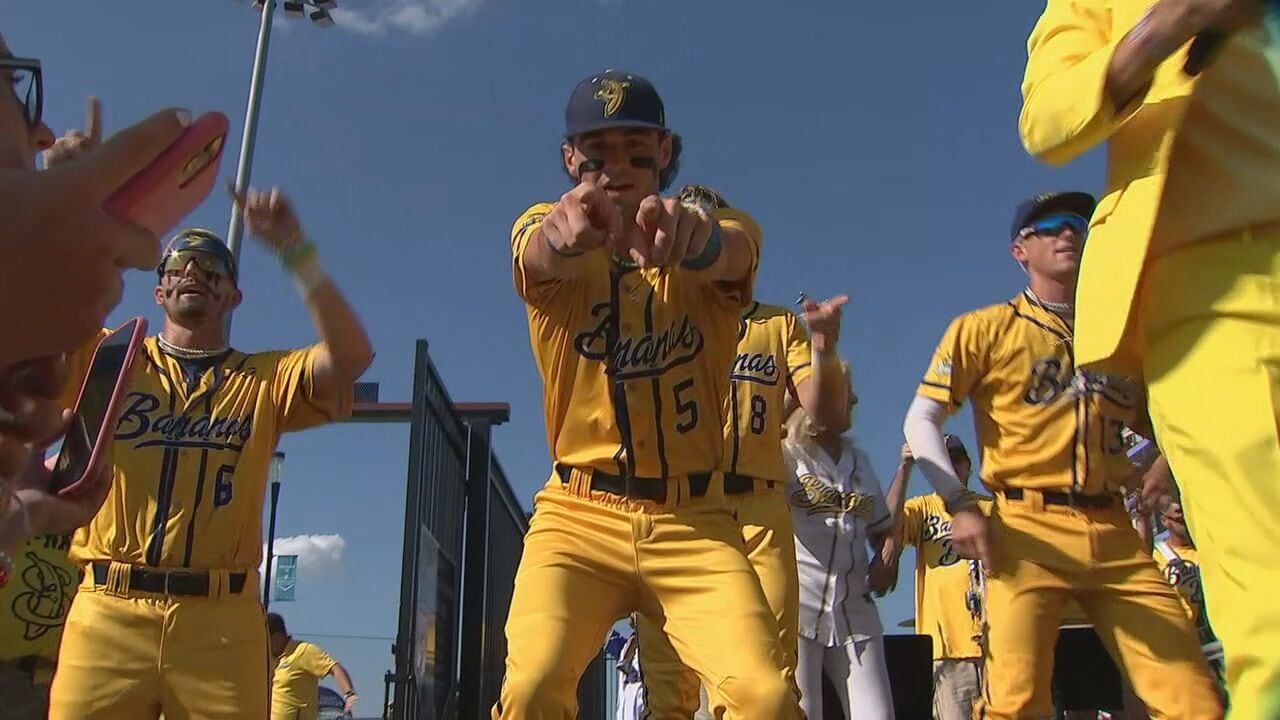 World's quirkiest baseball team, the Savannah Bananas, is headed