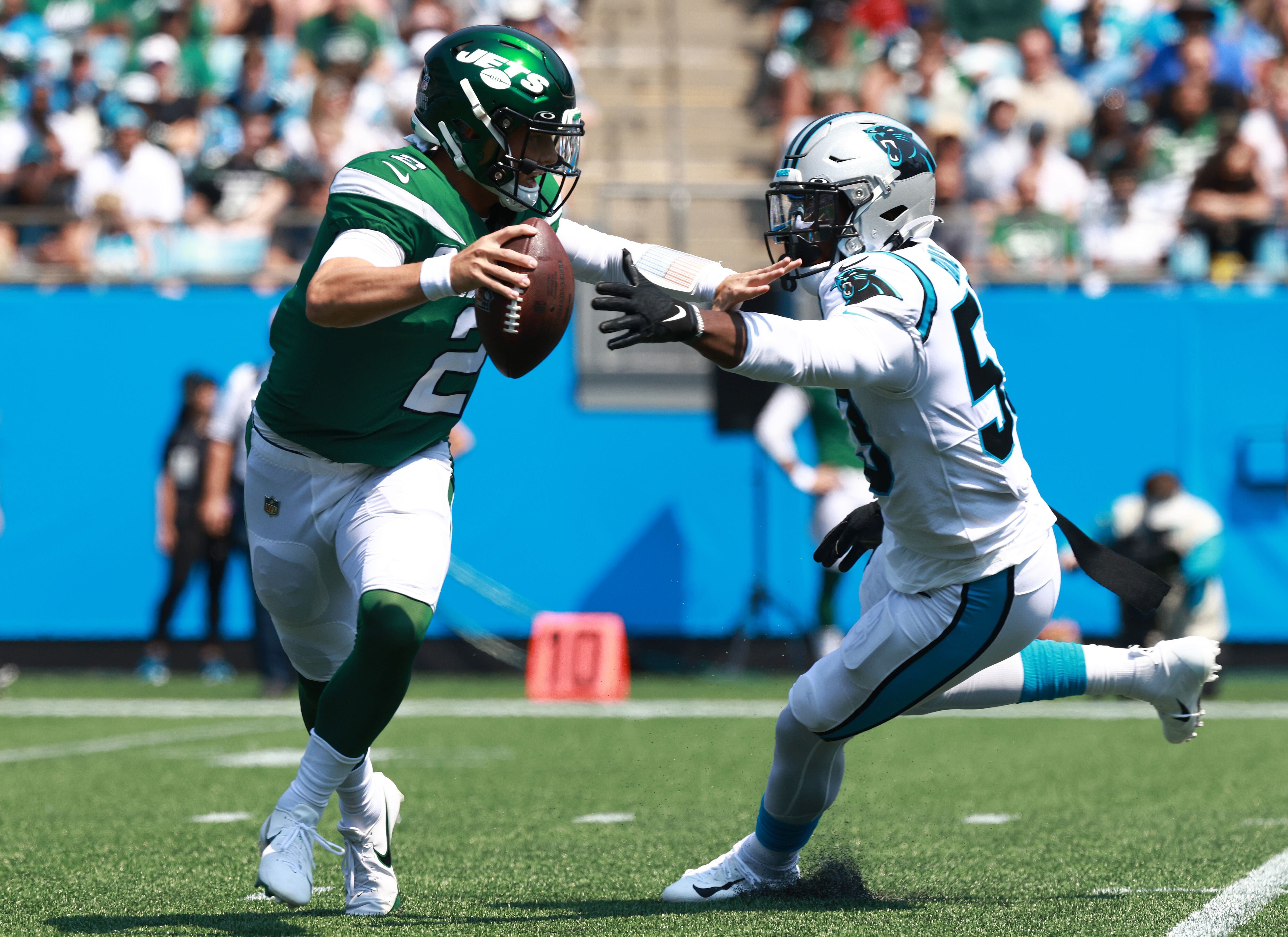 Darnold, defense lead Panthers past Jets 19-14 in opener